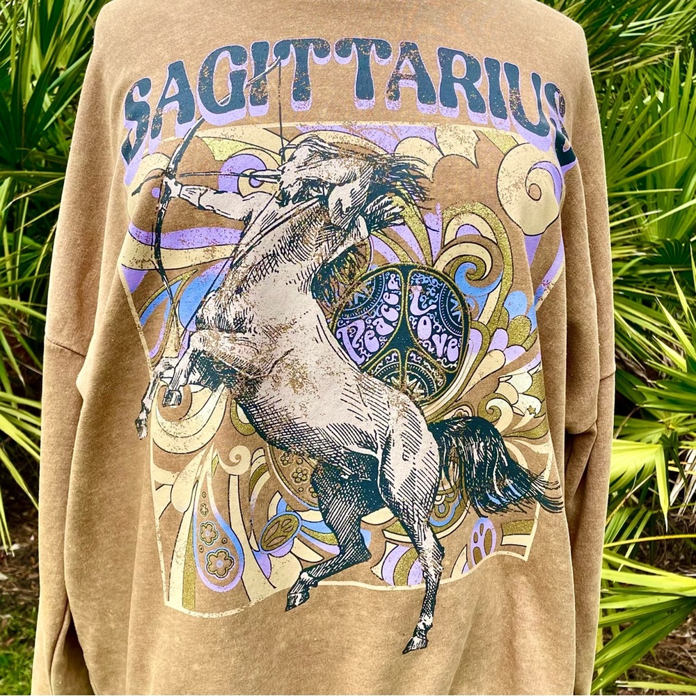 No Boundaries Tan Sagittarius Sweatshirt Size 2XL Birth Sign Graphic Astrology - Picture 8 of 15